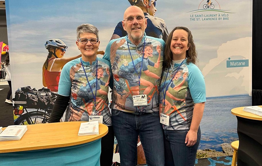 Voyager à vélo et Le Saint-Laurent à vélo: inspirations et conseils au Salon de&nbsp;Montréal
