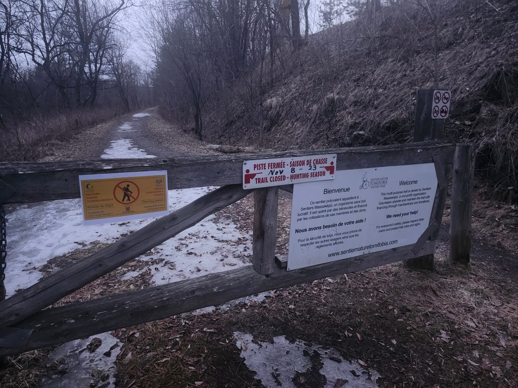 Trop tôt pour les pistes cyclables non asphaltées: évitons le festival de la boue!