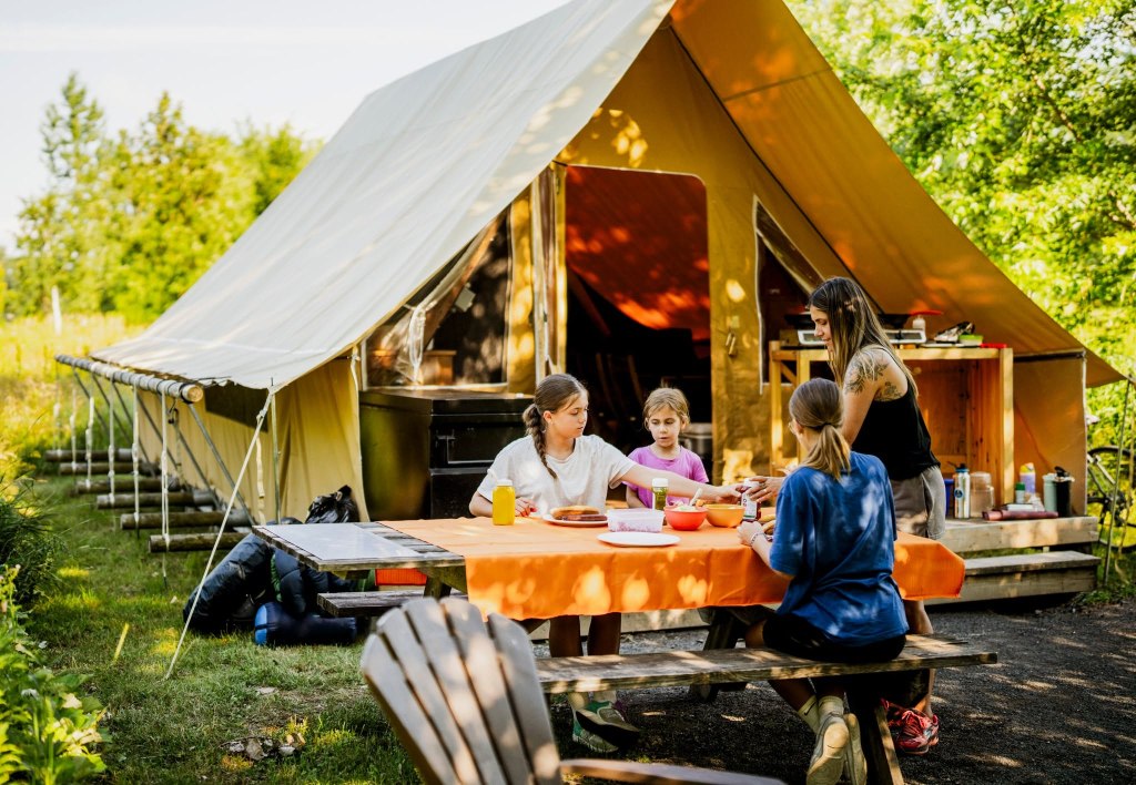 Deux campings, une piste cyclable et une foule de souvenirs en famille