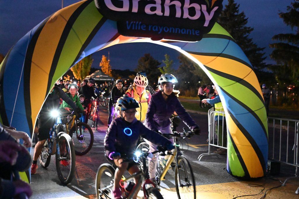 D’autres randonnées nocturnes à vélo s’ajoutent au&nbsp;Québec