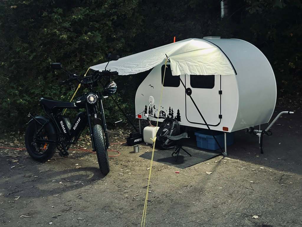Dans un camping. / Tirée de Facebook